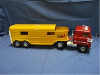 Ertl tin toy tuck and trailer