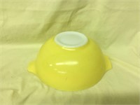 Pyrex YELLOW Cinderella Mixing Bowl #443