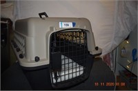 Great Choice Pet Carrier w/Pad. Like New Condition