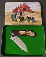 John Deere Pocketknife in collectors tin