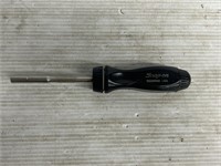 Snap on ratcheting screwdriver