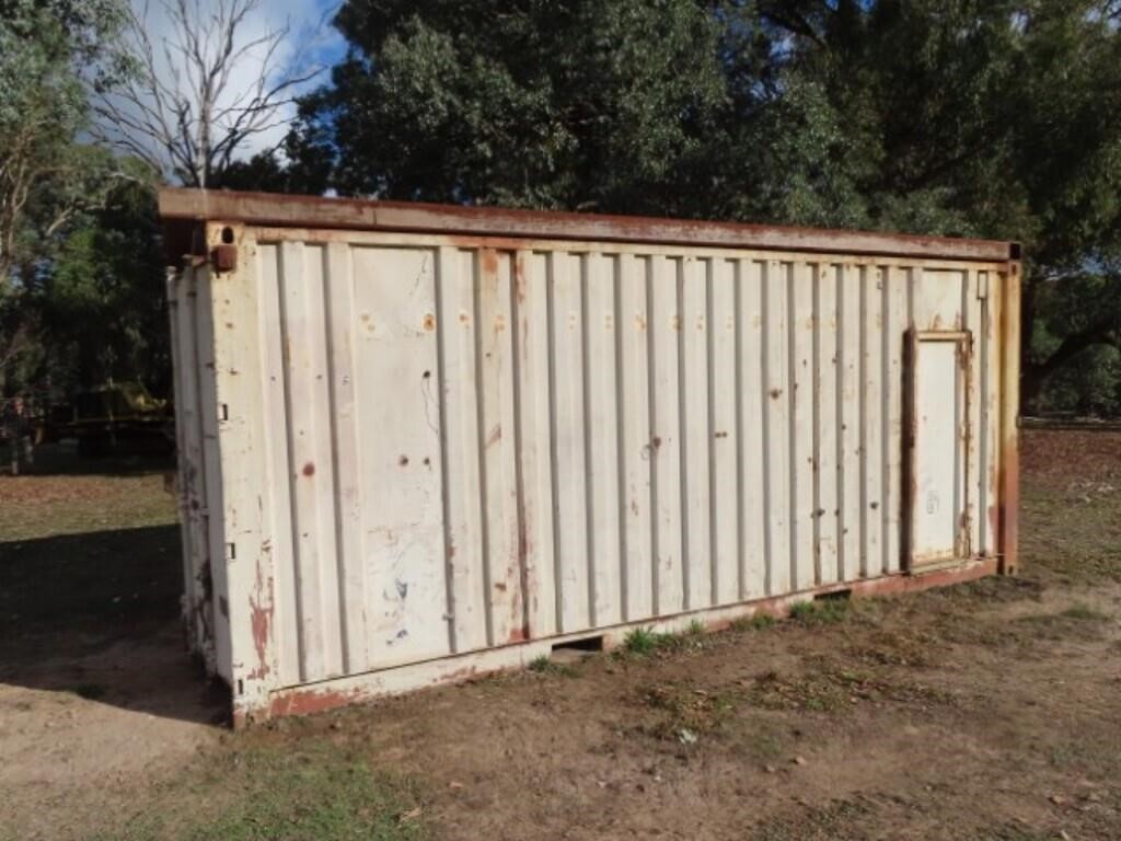20' Container with Fitted Work Bench & Lighting
