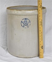 LARGE 10 GALLON STONEWARE CROCK - 1 CHIP ON BOTTOM