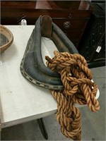 Horse collar and rope