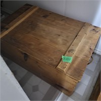 B388 Wood trunk 2