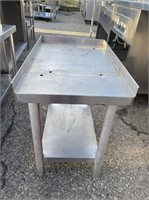EQUIPMENT STAND 16.25" X 24.5" WD