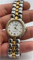 18k Gold universal Geneve Golden Shadow , Date,