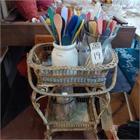 MIXING SPOONS, BASKET STAND