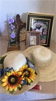 2 sun hats with Picture frames cross decorative