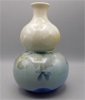 Chinese Crystalline Vase Incised Racetrack Mark