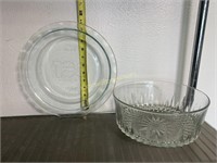 Pyrex large pie plate and glass bowl