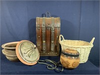 Baskets, Gourd with Zipper, and hard trunk