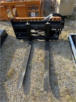 WOLVERINE HYDRO ADJUST PALLET FORKS