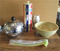 Vtg Tupperware Spoons, Penguin Ice Bucket, Misc