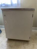 Wooden Kitchen Cabinet