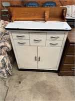 Vintage Metal Kitchen Cabinet w/Flour Bindrawer