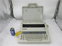 Machine à écrire Smith Corona