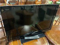 Sony 32” tv with remote