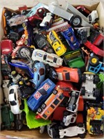 TRAY OF ASSORTED MINIATURE CARS, SOME DIE CAST