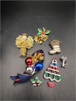 Vintage Christmas Brooches and More