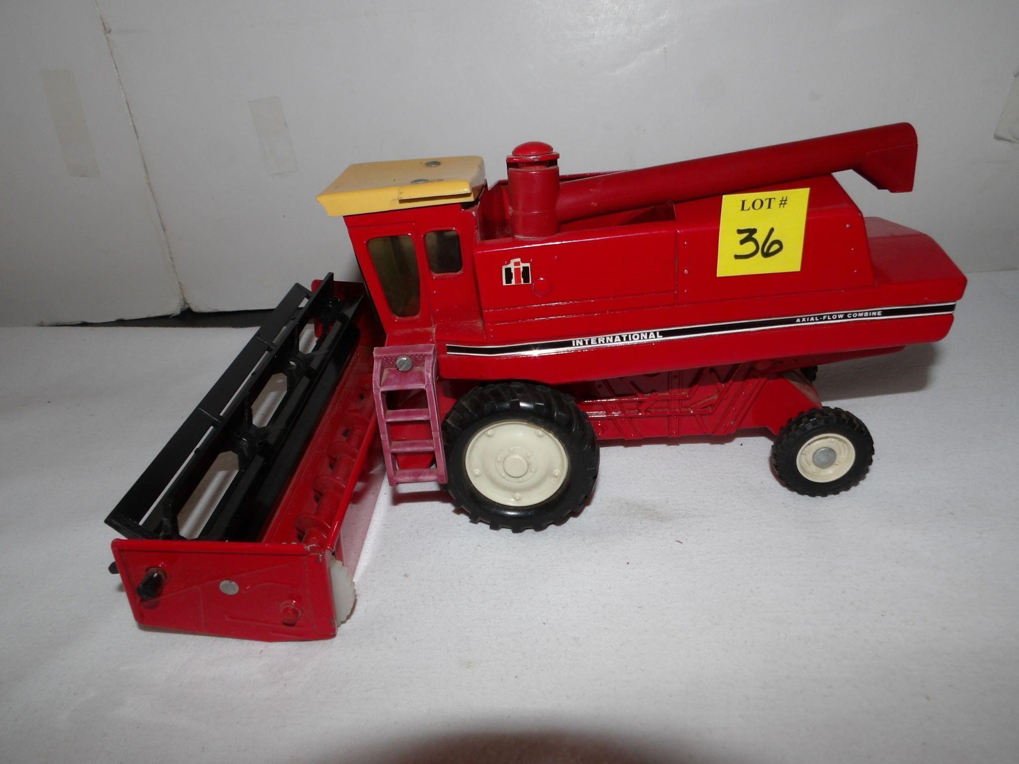 Harry's July 22, 2024 Online Farm Toy & Truck Auction