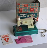 Vintage Sewing Machine Casige Toy & Original Box