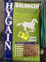 1 BAG HYGAIN BALANCED HORSE FEED 44LB