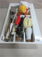 TRAY LOT OF KITCHEN UTENSILS