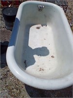 Vintage clawfoot tub