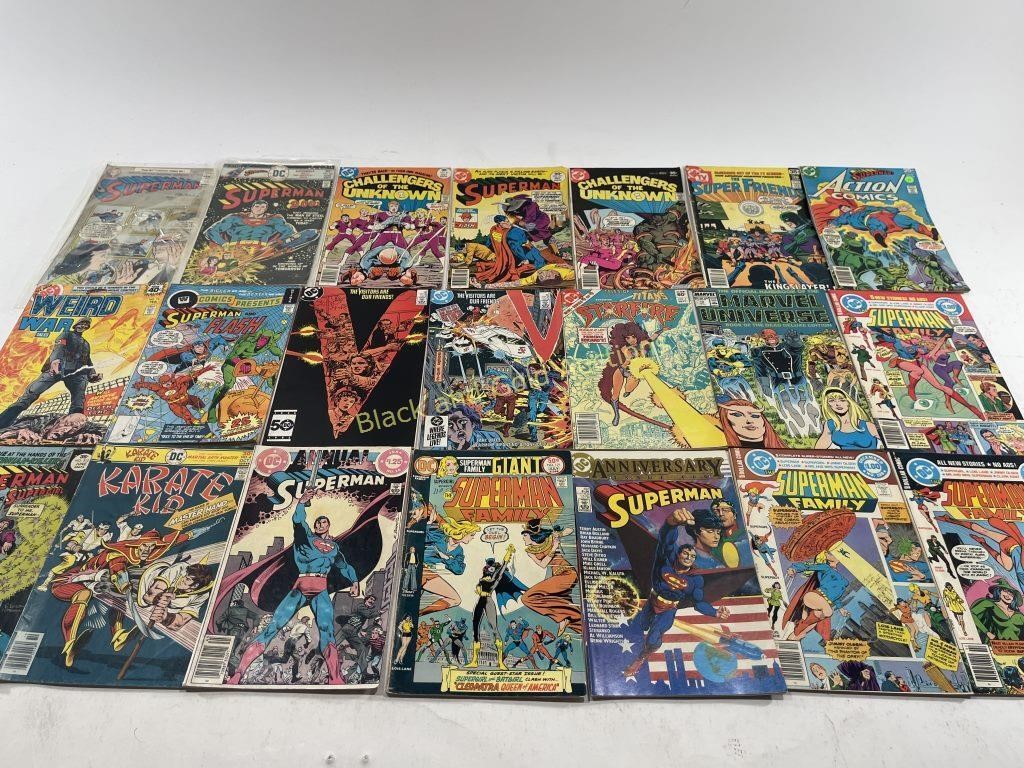 (21) VTG DC Comic Books: Superman & More