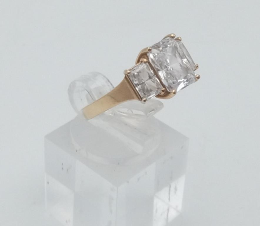 10k Gold 3 Stone CZ Ring