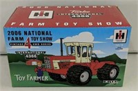 IH 4366 4wd Toy Farmer 2006 NIB 1/32