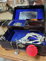 Jewelry Box w/ jewelry