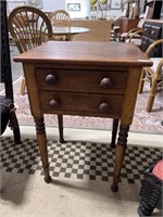 ANTIQUE LAMP TABLE WITH TURNED LEGS, 2 DRAWERS