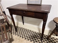ANTIQUE WOODEN LAMP TABLE WITH DRAWER