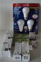 LOT OF ASSORTED LIGHT BULBS