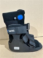 New United Ortho Airwalk cam boot med