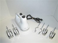 Kitchen AId Blender with Misc Attachments