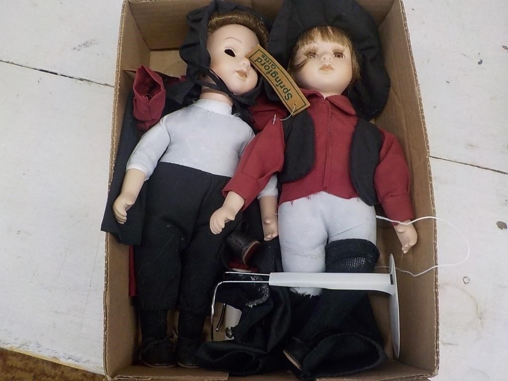 2 Amish dolls