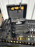 Triumph Typewriter in case