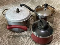 Lot of misc pots and pans