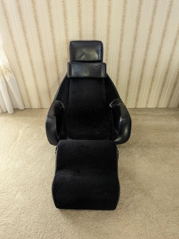 Black Rocking Gaming Chair w/ Foot Rest
