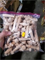 Large Shaker pegs