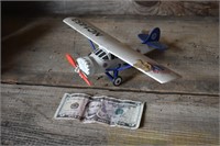 Gearbox Collectible Airplane