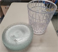 (10) Glass "Seabreeze" Dinner Plates & Large Vase