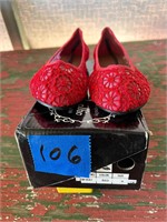 Women`s shoes size 8