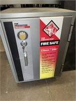FIRE SAFE WITH KEYS AND COMBINATION