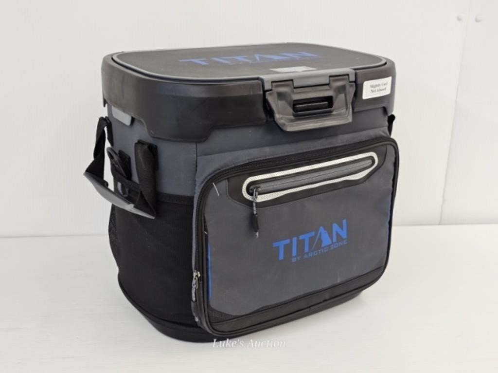 TITAN COOLER BAG WITH AIR LOCK TOP - SLIGHTLY USED