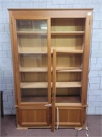 Cabinet with shelves and glass doors with lock/key