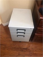 Rolling three drawer cabinet, #117